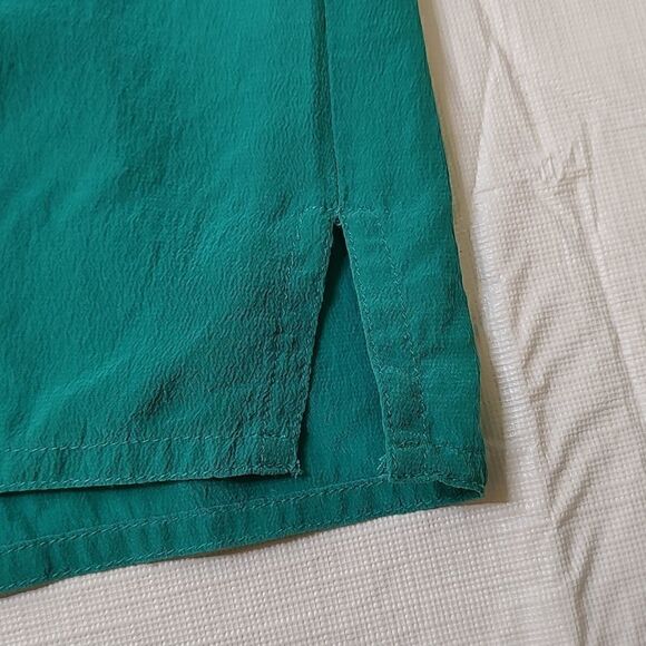 Restless Clothiers Silk Tank Green Size M - Picture 7 of 8